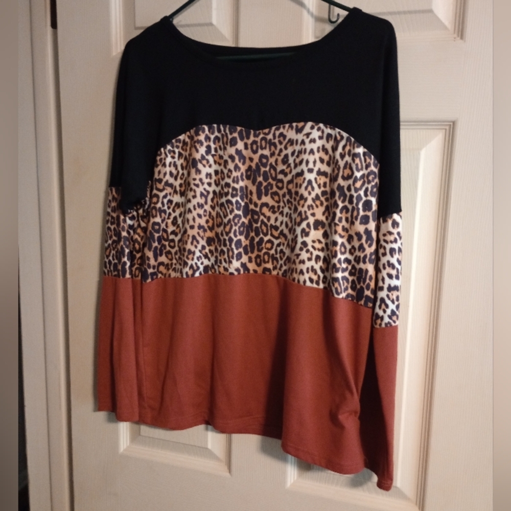 Leopard Print Color Block Women's Top Size Medium